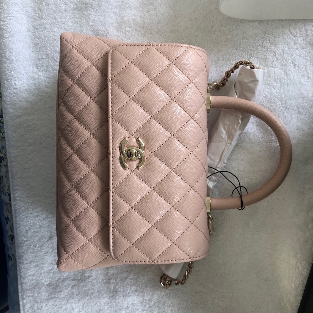 ❌SOLD❌Chanel Coco handle 21a light pink small
